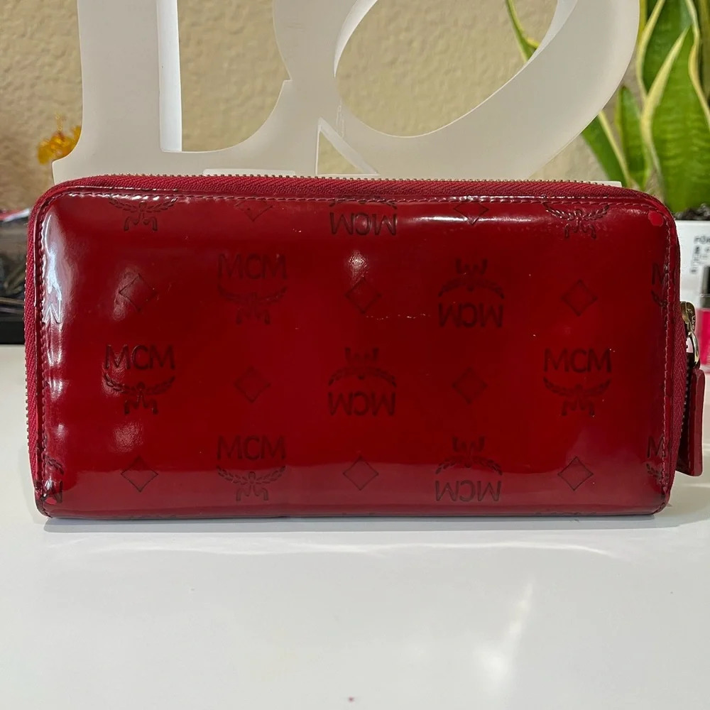 MCM LONG ZIPPERED WALLET - Picture 2 of 13